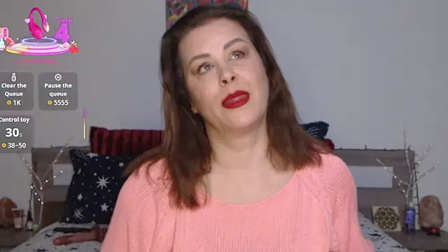 1Felicity1 online show from October 22, 2025, 4:01 am