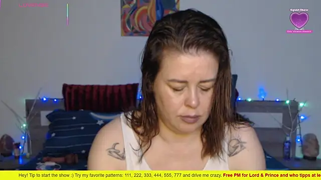 1Felicity1 online show from November 4, 2025, 4:16 am