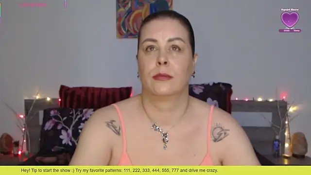 1Felicity1 online show from November 3, 2025, 6:40 am