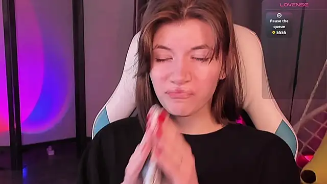 CathyAdams online show from October 8, 2025, 6:26 am