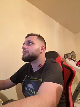 KingAdonisss online show from October 22, 2025, 12:48 pm