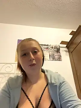 SweetieLina online show from October 6, 2025, 5:13 pm