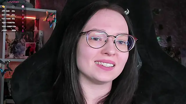 Snapshot of power_robynn chatting on April 29, 2026, 9:43 pm power robynn online show from April 29, 2026, 9:43 pm