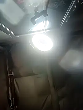 Snapshot of Queen2454 chatting on March 17, 2026, 1:19 am Queen2454 online show from March 17, 2026, 1:19 am