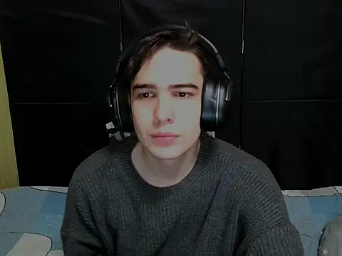  Chris Next Door  online show from February 11, 2026, 2:06 pm