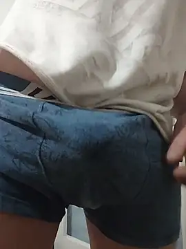 Snapshot of thonyx93 chatting on January 17, 2026, 3:54 am thonyx93 online show from January 17, 2026, 3:54 am