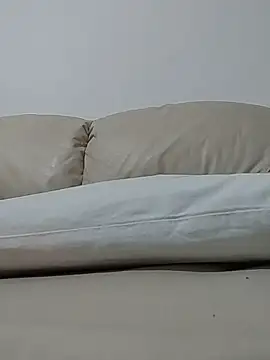 Snapshot of thonyx93 chatting on November 21, 2025, 1:32 pm thonyx93 online show from November 21, 2025, 1:32 pm