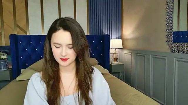 Snapshot of EvaSwen chatting on March 8, 2026, 9:18 pm EvaSwen online show from March 8, 2026, 9:18 pm