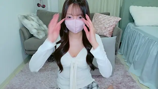 Seira  nn online show from November 23, 2025, 4:11 am