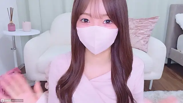 Seira  nn online show from April 25, 2026, 1:36 pm