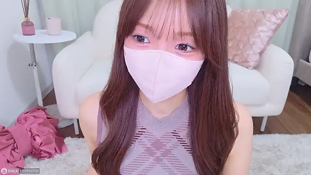 Seira  nn online show from April 28, 2026, 1:15 pm