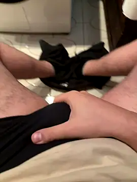 Snapshot of cazzo18cm3 chatting on October 1, 2025, 10:20 am cazzo18cm3 online show from October 1, 2025, 10:20 am