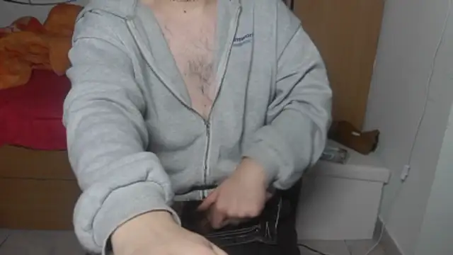 cazzo18cm3 online show from January 8, 2026, 4:46 pm