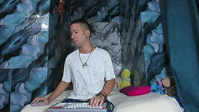 Snapshot of celesteyorucso1 chatting on October 18, 2025, 11:29 pm celesteyorucso1 online show from October 18, 2025, 11:29 pm