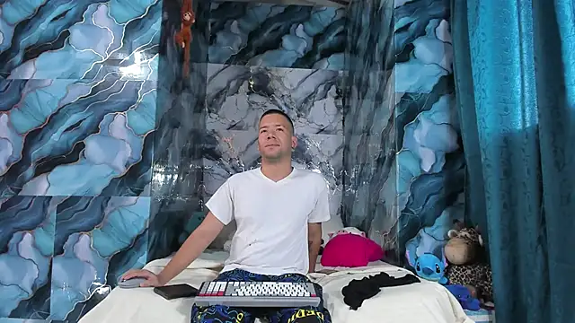 Snapshot of celesteyorucso1 chatting on October 14, 2025, 9:47 pm celesteyorucso1 online show from October 14, 2025, 9:47 pm