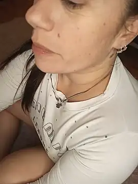 Amarteverdaderamente online show from July 21, 2026, 4:36 am