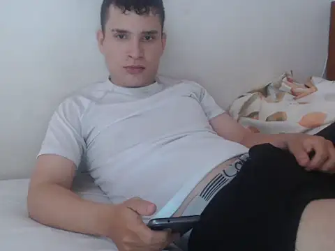 Alexhot2026 online show from October 6, 2025, 2:51 pm