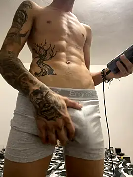 adonis0892 online show from October 6, 2025, 4:52 pm