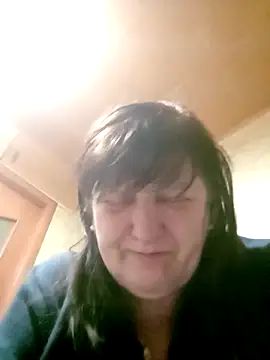 Apeesynka55211 online show from February 19, 2026, 7:11 pm