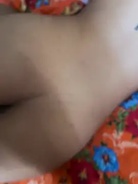 Snapshot of Alinebblinda chatting on February 19, 2026, 5:32 pm Alinebblinda online show from February 19, 2026, 5:32 pm