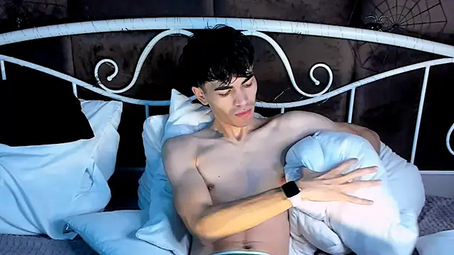 Snapshot of JaremyHarris chatting on October 28, 2025, 3:55 pm JaremyHarris online show from October 28, 2025, 3:55 pm