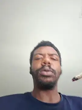 Snapshot of MrBigDickShow chatting on September 30, 2025, 1:39 pm MrBigDickShow online show from September 30, 2025, 1:39 pm