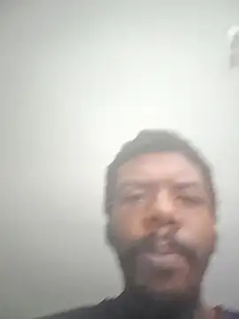 Snapshot of MrBigDickShow chatting on October 29, 2025, 7:24 pm MrBigDickShow online show from October 29, 2025, 7:24 pm