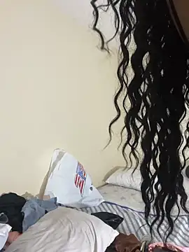 Snapshot of RobertaxGutierrez chatting on November 17, 2025, 1:09 am RobertaxGutierrez online show from November 17, 2025, 1:09 am