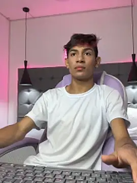 Snapshot of cherub_ chatting on November 27, 2025, 12:49 pm cherub online show from November 27, 2025, 12:49 pm