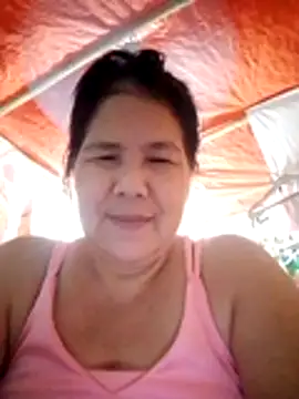 Snapshot of milagrose_rose chatting on October 25, 2025, 5:17 am milagrose rose online show from October 25, 2025, 5:17 am