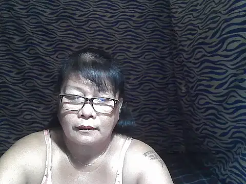Snapshot of joy_cute chatting on December 1, 2025, 11:27 pm joy cute online show from December 1, 2025, 11:27 pm