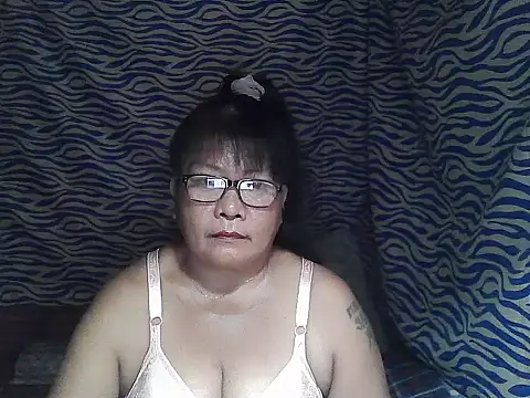 Snapshot of joy_cute chatting on December 3, 2025, 11:36 pm joy cute online show from December 3, 2025, 11:36 pm