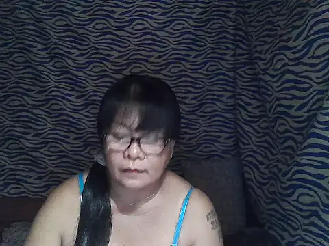 Snapshot of joy_cute chatting on December 4, 2025, 11:48 pm joy cute online show from December 4, 2025, 11:48 pm