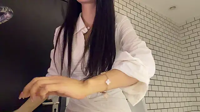 xiaowan x online show from May 5, 2026, 6:49 am