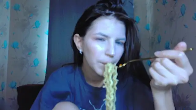  SkyLine x online show from October 4, 2025, 12:39 pm