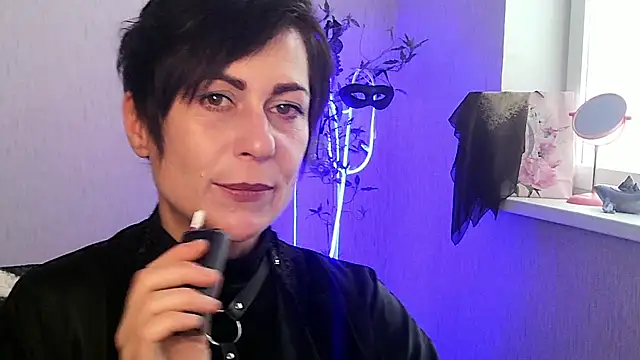 Snapshot of Ashley_Brookss chatting on November 13, 2025, 10:52 am Ashley Brookss online show from November 13, 2025, 10:52 am