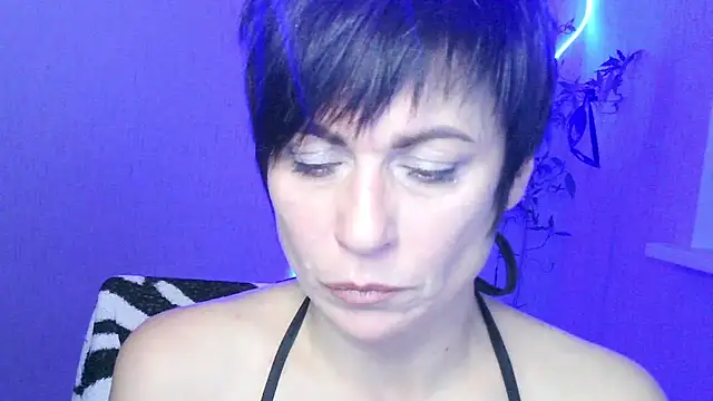 Snapshot of Ashley_Brookss chatting on November 7, 2025, 9:52 pm Ashley Brookss online show from November 7, 2025, 9:52 pm