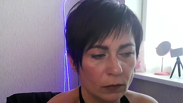 Snapshot of Ashley_Brookss chatting on November 11, 2025, 9:48 am Ashley Brookss online show from November 11, 2025, 9:48 am