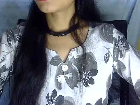 Snapshot of Shazi_1 chatting on April 13, 2026, 12:20 pm Shazi 1 online show from April 13, 2026, 12:20 pm