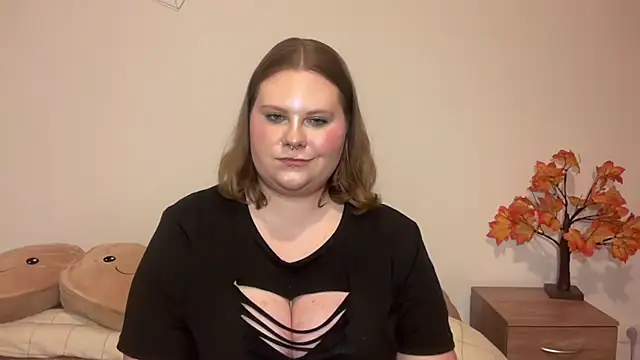 Snapshot of BriannaFlirty chatting on November 23, 2025, 8:19 pm BriannaFlirty online show from November 23, 2025, 8:19 pm