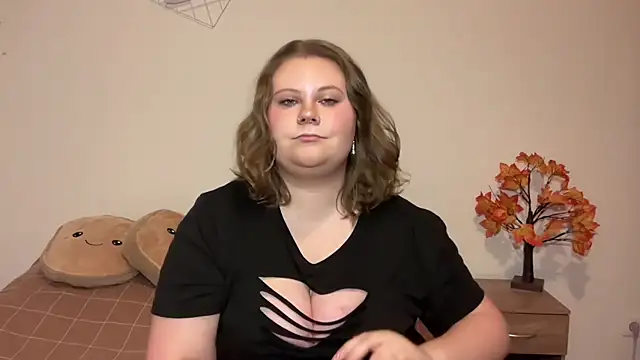 Snapshot of BriannaFlirty chatting on November 28, 2025, 7:19 am BriannaFlirty online show from November 28, 2025, 7:19 am