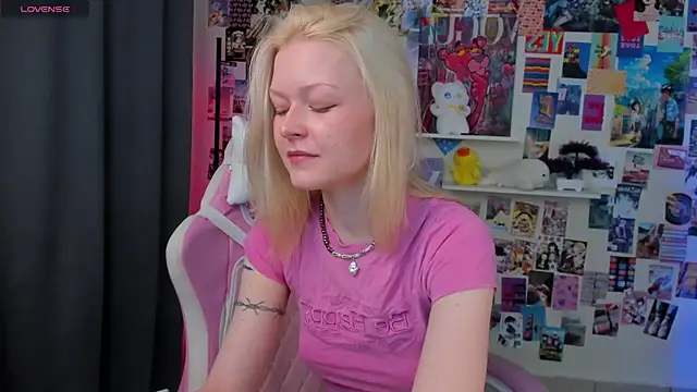 Snapshot of Callista_a chatting on November 23, 2025, 11:09 am Callista a online show from November 23, 2025, 11:09 am