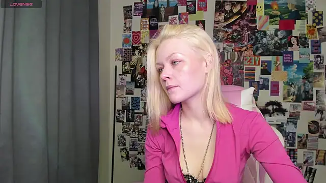 Snapshot of Callista_a chatting on November 5, 2025, 11:02 am Callista a online show from November 5, 2025, 11:02 am