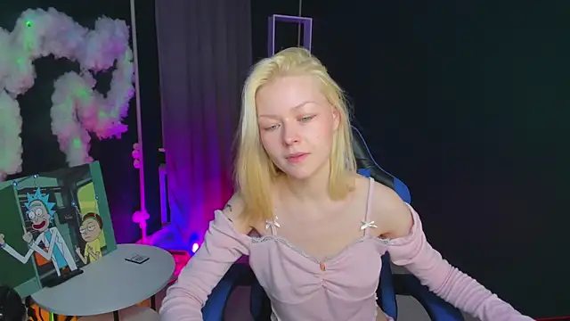 Snapshot of Callista_a chatting on November 16, 2025, 3:00 am Callista a online show from November 16, 2025, 3:00 am