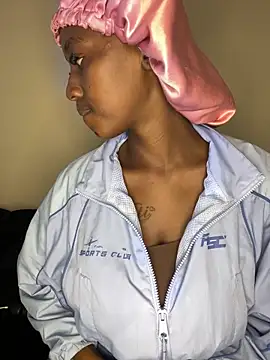 Snapshot of Sirah1 chatting on March 22, 2026, 9:55 am Sirah1 online show from March 22, 2026, 9:55 am