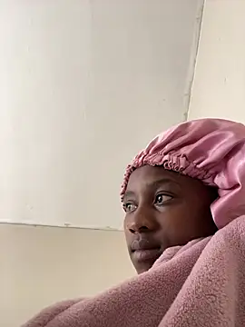 Snapshot of Sirah1 chatting on March 8, 2026, 7:33 am Sirah1 online show from March 8, 2026, 7:33 am