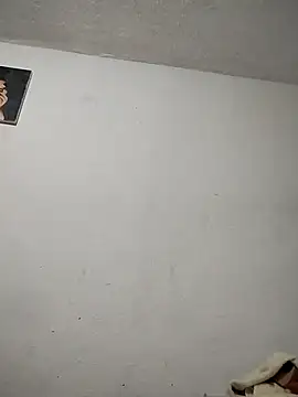 Snapshot of Valentina_Squirt- chatting on October 19, 2025, 9:45 am Valentina Squirt- online show from October 19, 2025, 9:45 am