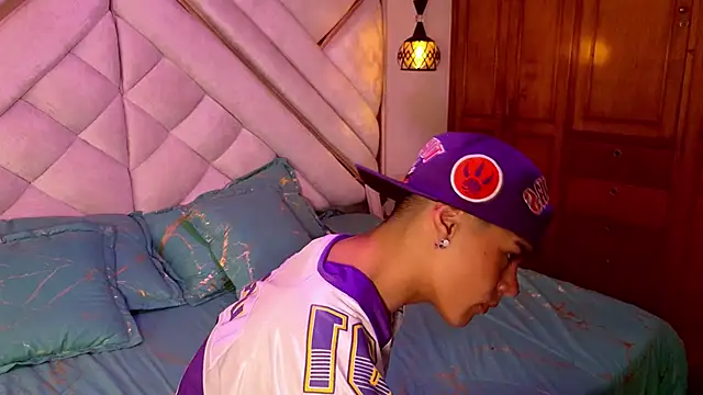 kevienmiet online show from November 20, 2025, 12:06 pm