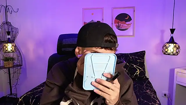 kevienmiet online show from October 8, 2025, 11:45 am