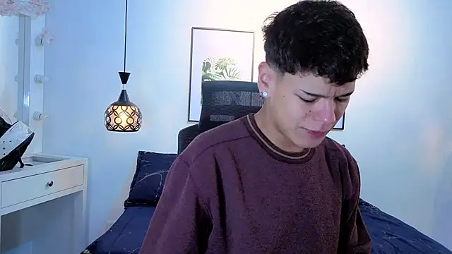 kevienmiet online show from November 19, 2025, 12:16 pm